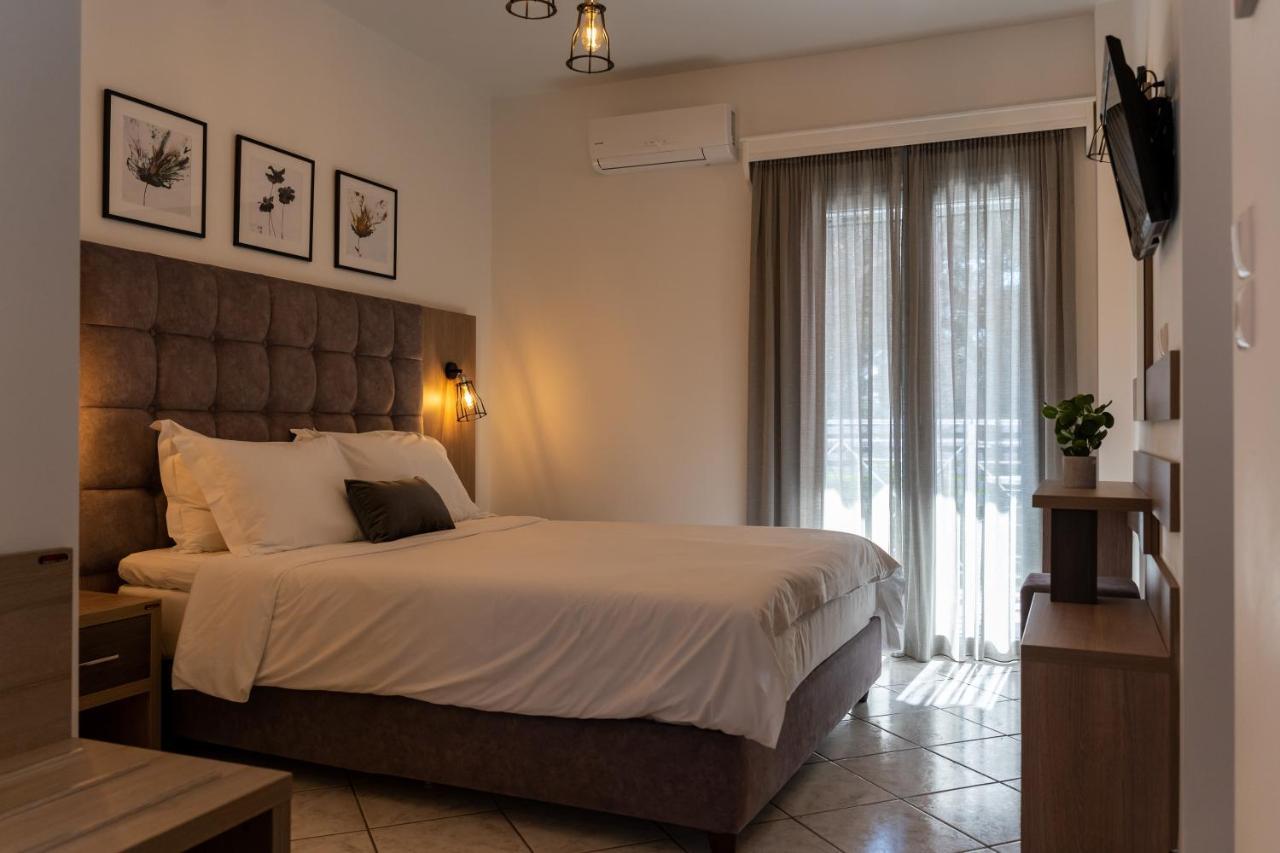 Ideal Boutique Hotel Parga Exterior photo