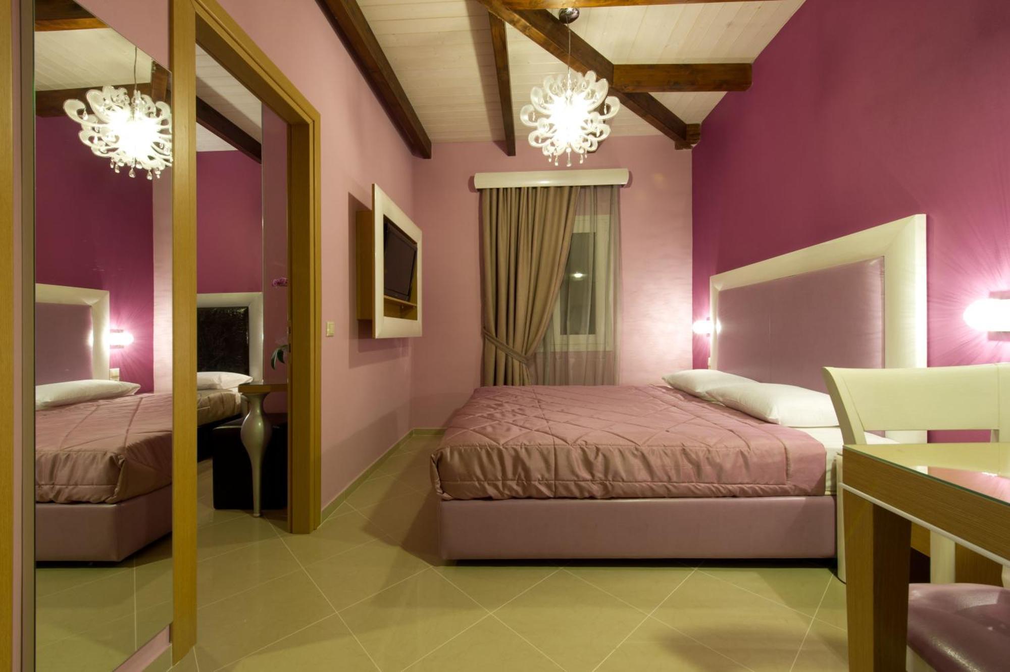 Ideal Boutique Hotel Parga Exterior photo